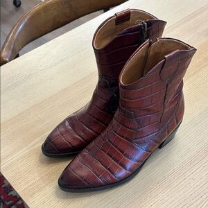 Western Gabor Crocodile Pattern Boots